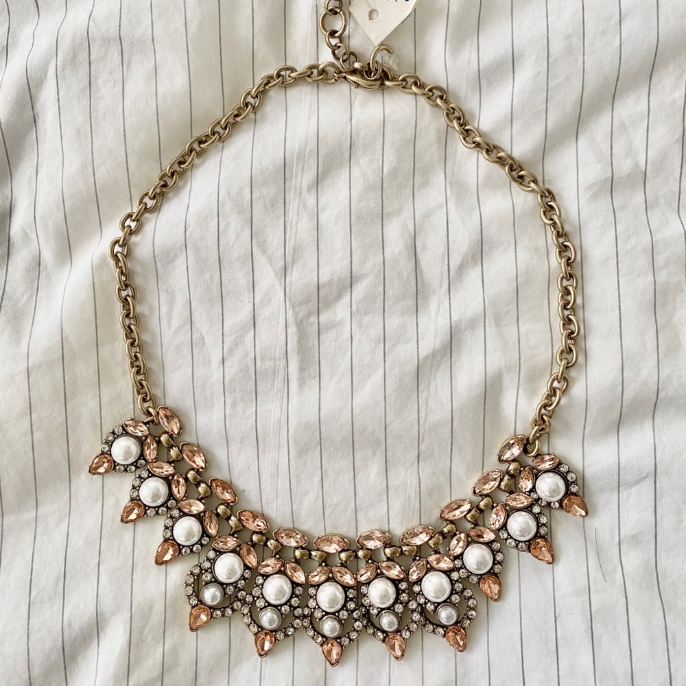 Stylish Gold Pink Jewel Pearl Fashion Bib Necklace